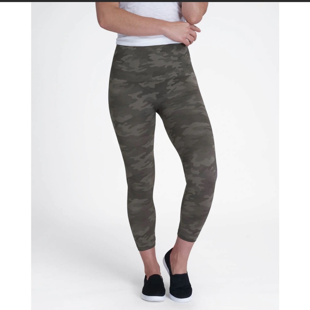 Spanx seamless green camo leggings size small